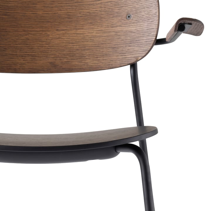 Co Chair matSilla con armstöd, Roble teñido oscuro Audo Copenhagen