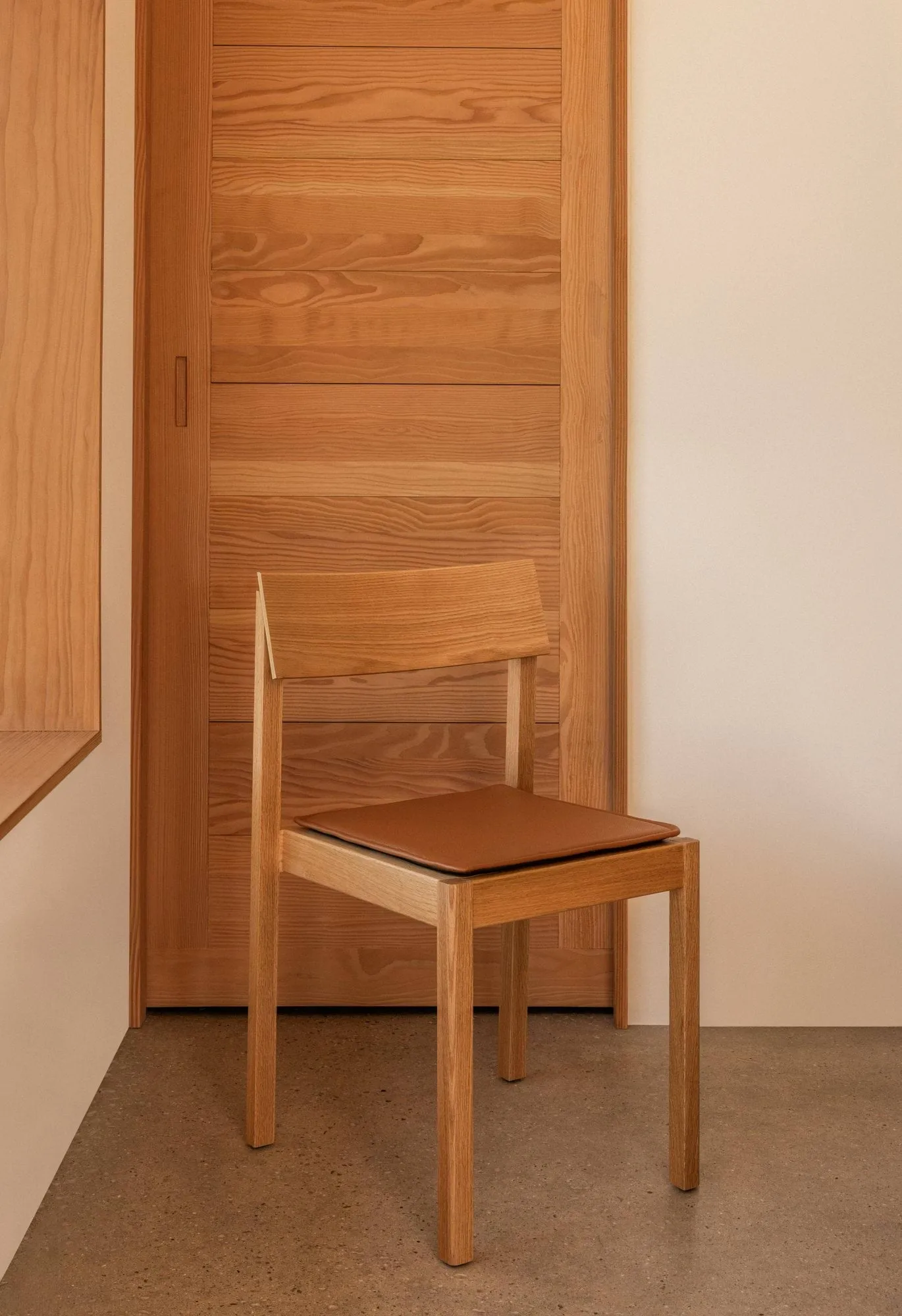Cojín de asiento Mauro para silla, Cuero Madras Cognac Audo Copenhagen