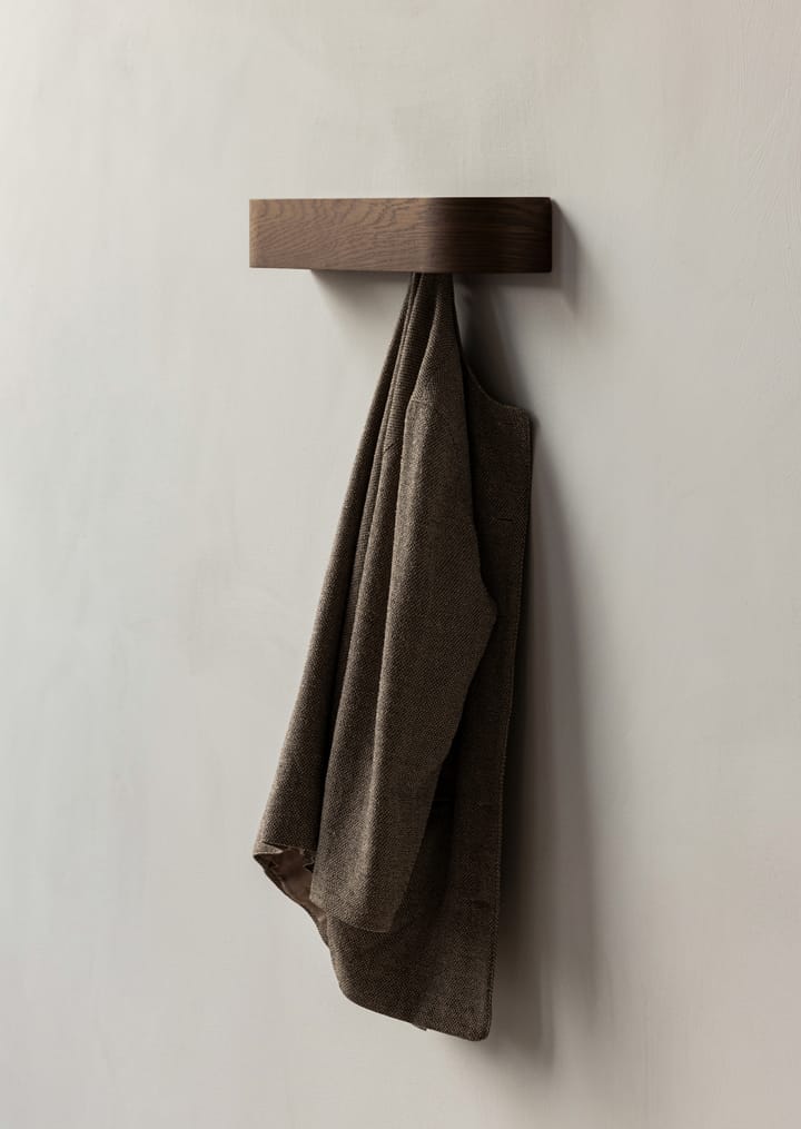 Colgador de ropa Epoch 50 cm., Roble teñido oscuro Audo Copenhagen