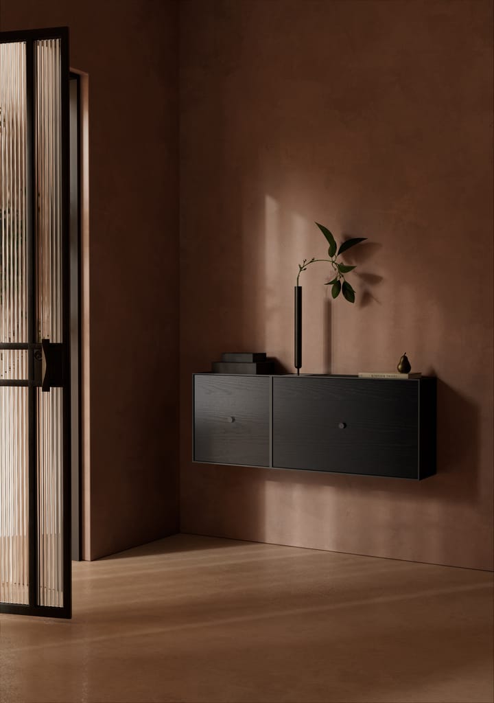 Cubo con puerta Frame 42, fresno teñido de negro Audo Copenhagen