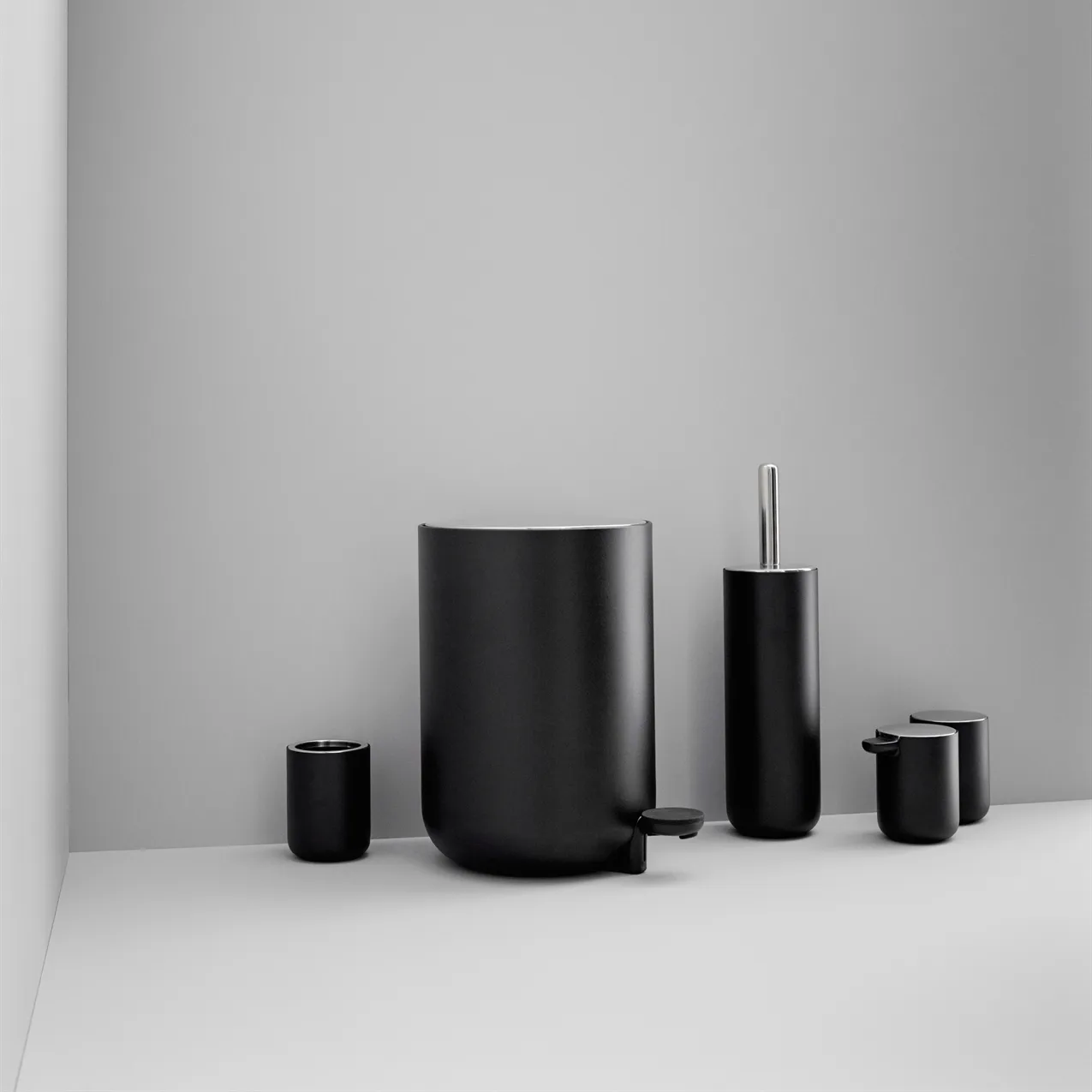 Cubo de pedal Norm 11 L, negro Audo Copenhagen