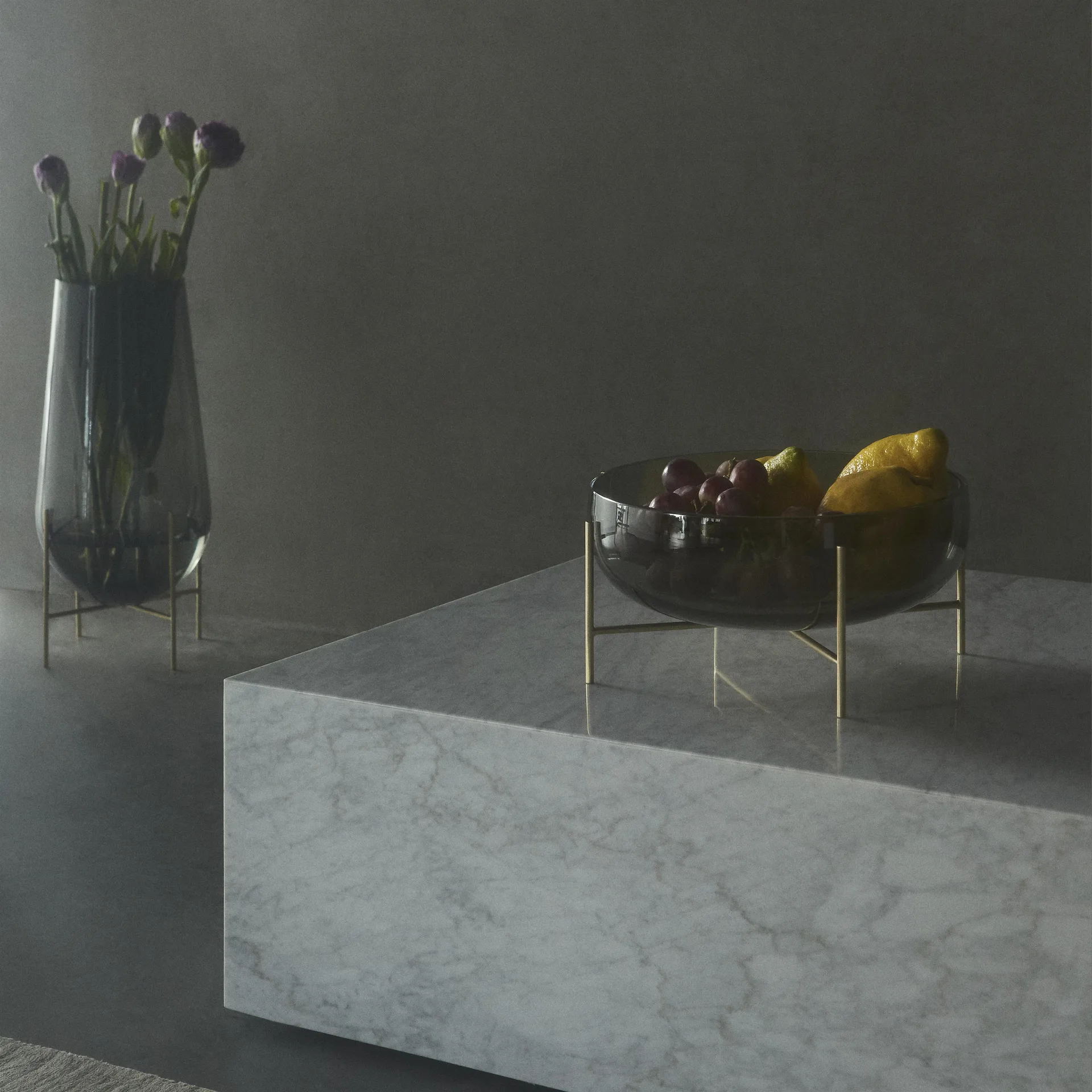 Cuenco Échasse, vidrio color humo Audo Copenhagen