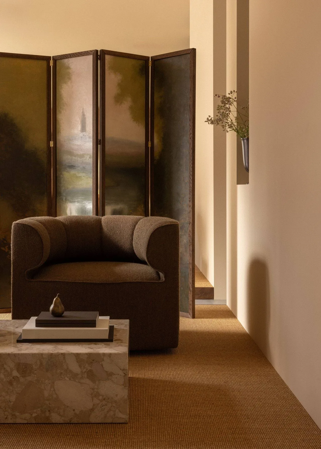 Eave Seamline sillón lounge, Logan Fossil Audo Copenhagen
