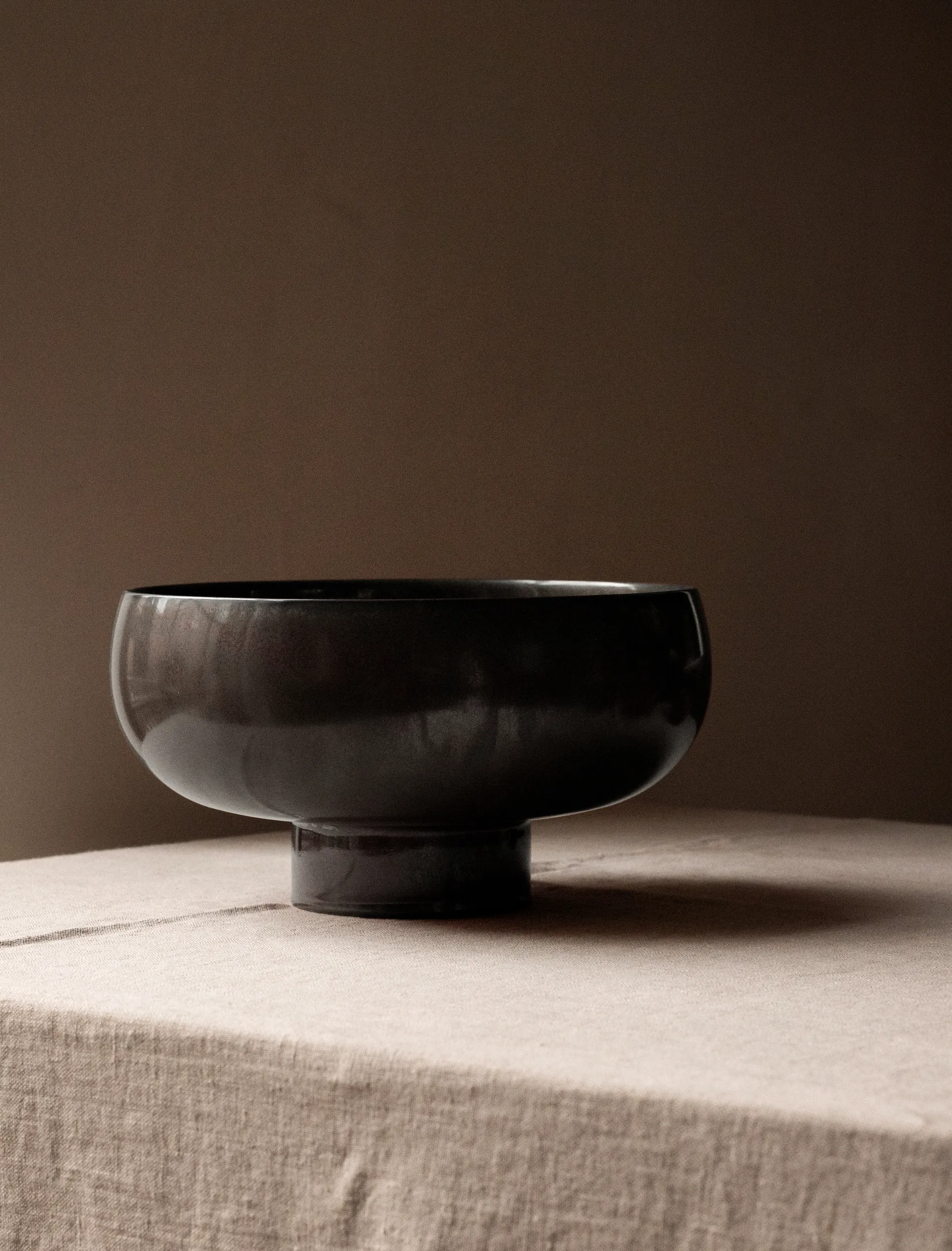 Frutero New Norm Ø25 cm, esmaltado oscuro Audo Copenhagen