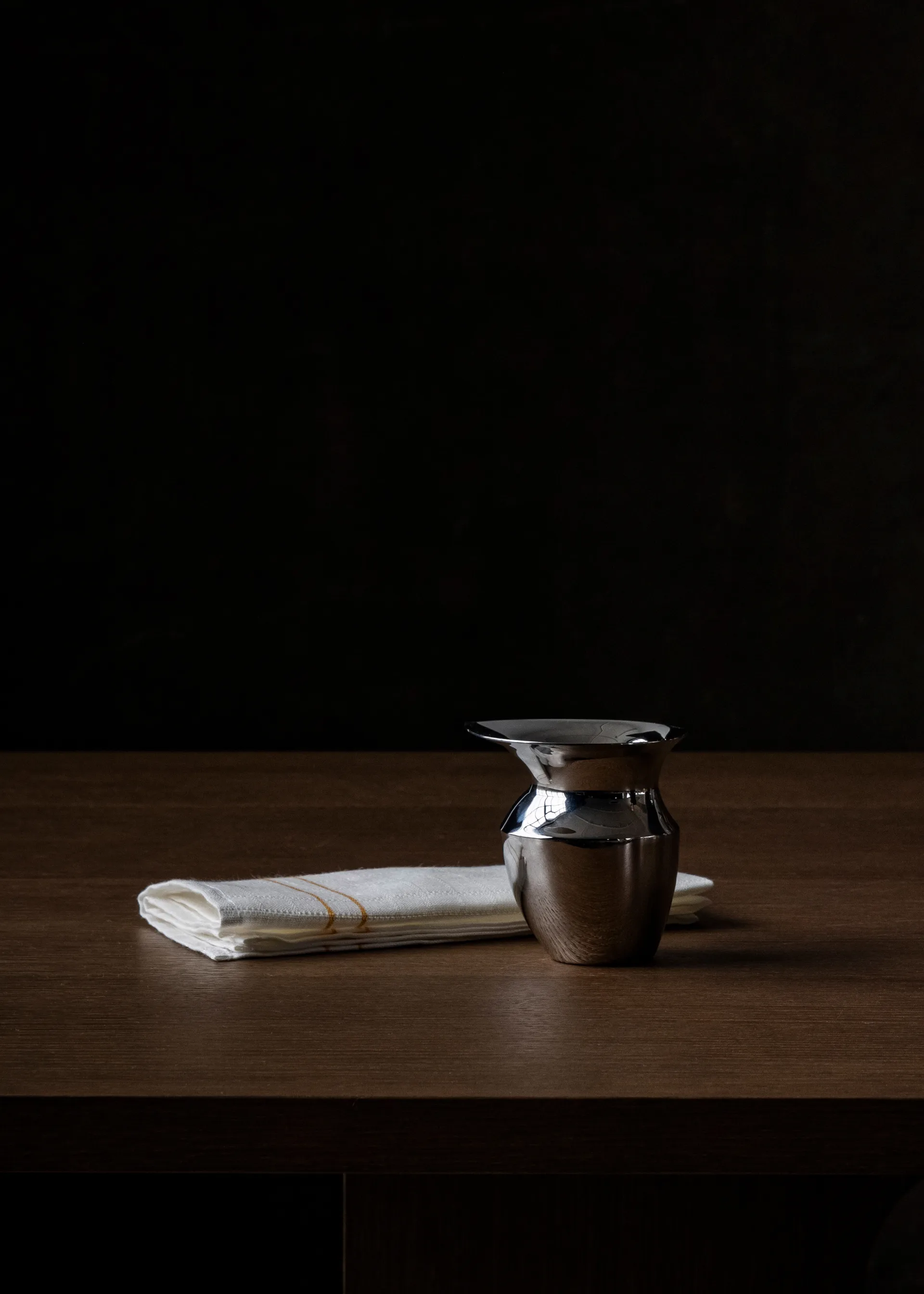 Jarra Etruscan 10 cm, acero inoxidable Audo Copenhagen