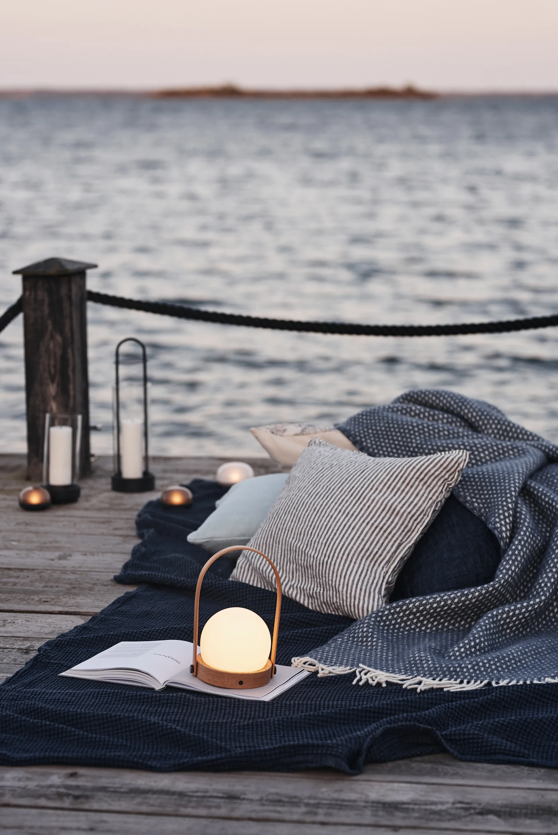 Lámpara Carrie Limited Edition, Natural oak Audo Copenhagen