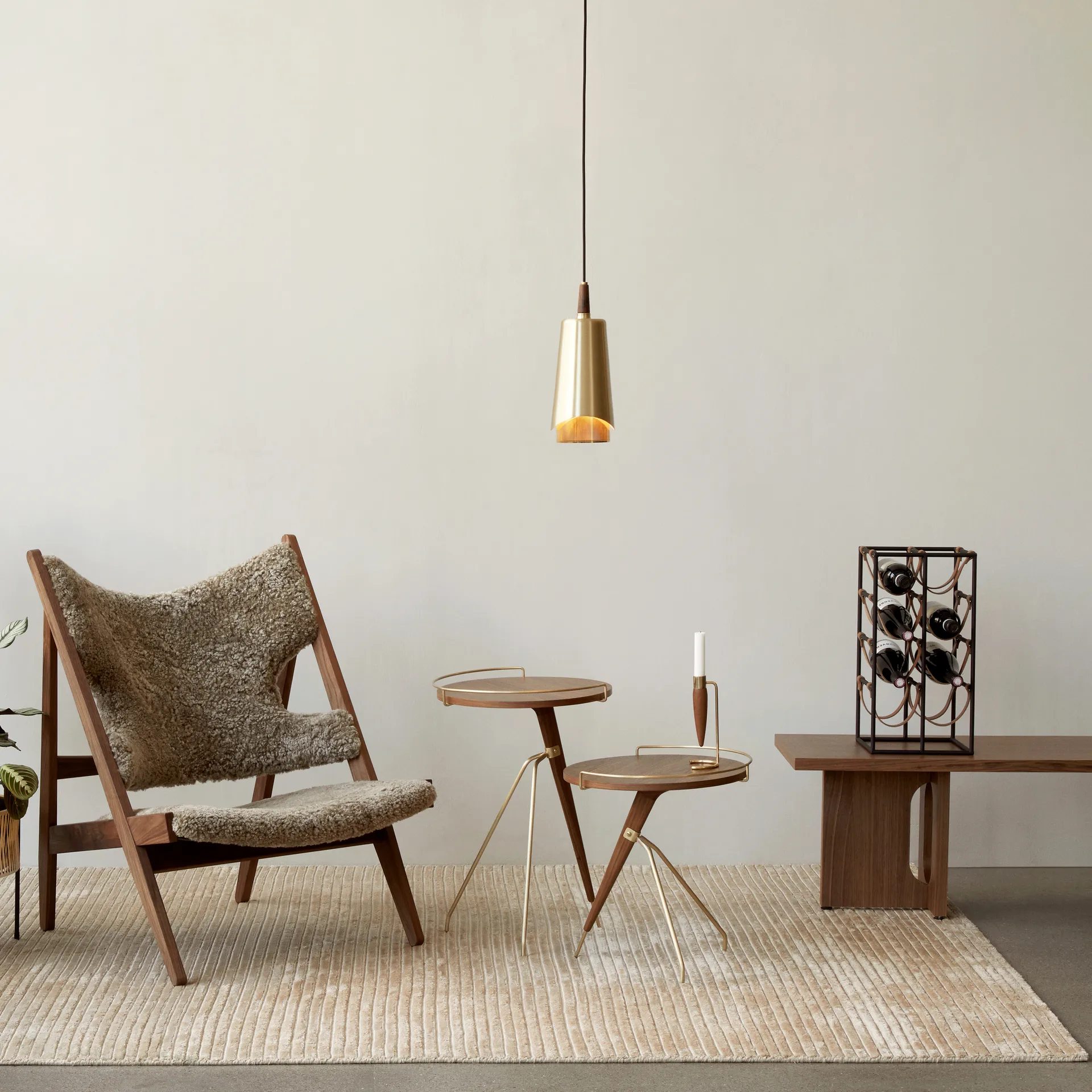 Lámpara colgante Umanoff, latón pulido-nogal Audo Copenhagen