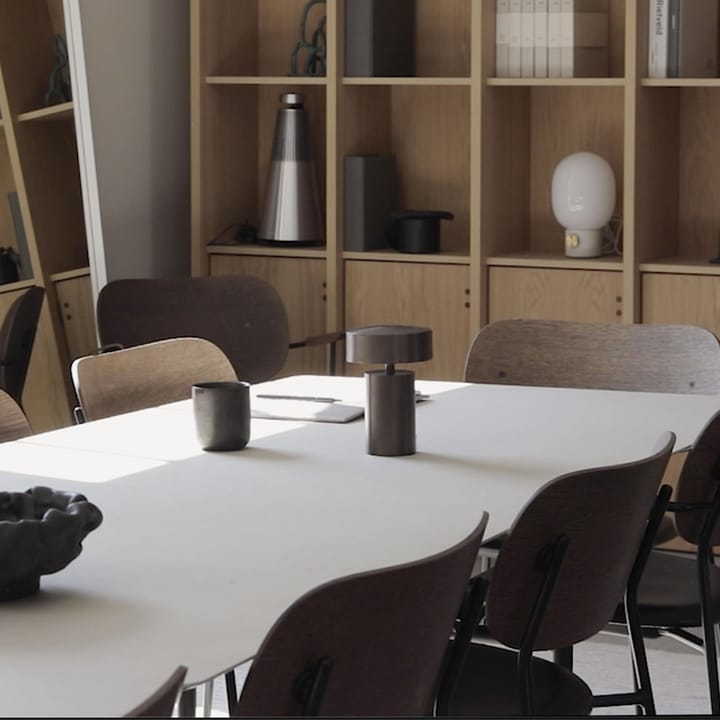 Lámpara de mesa Column, Brons Audo Copenhagen