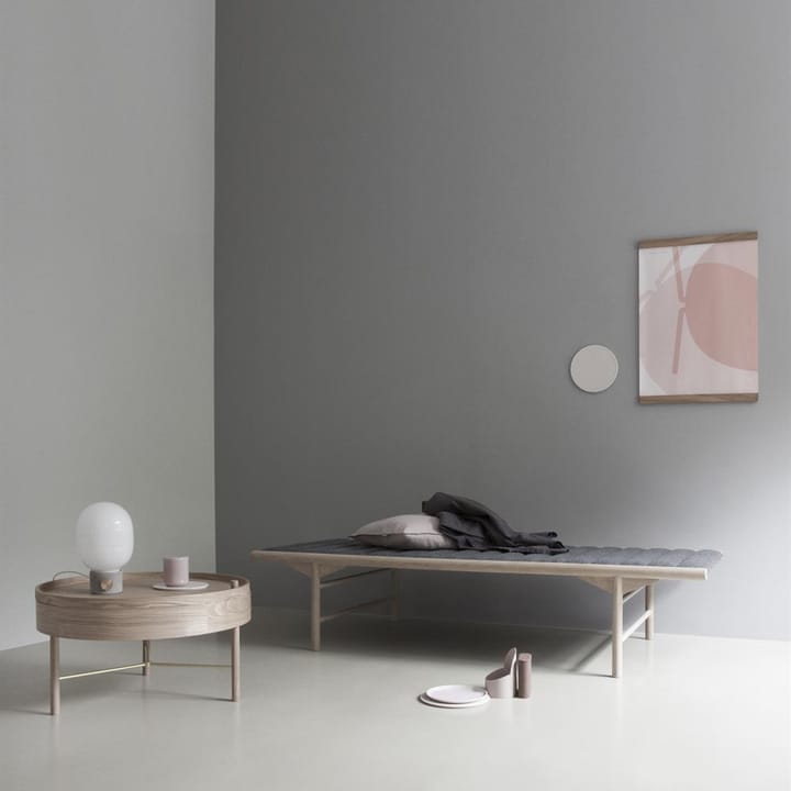 Lámpara de mesa JWDA, hormigón-latón Audo Copenhagen