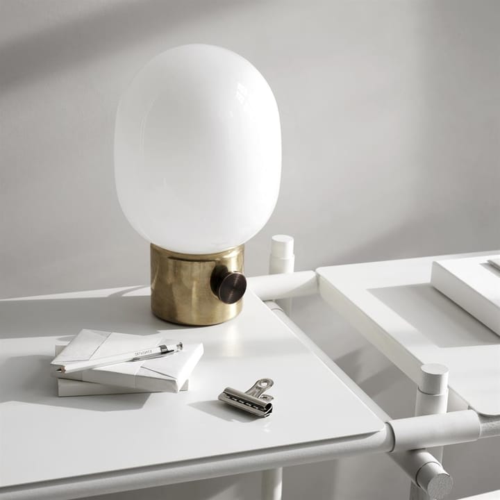 Lámpara de mesa JWDA, latón pulido Audo Copenhagen