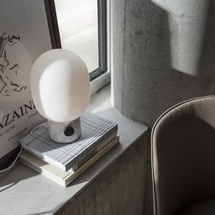 Lámpara de mesa JWDA, mármol Audo Copenhagen