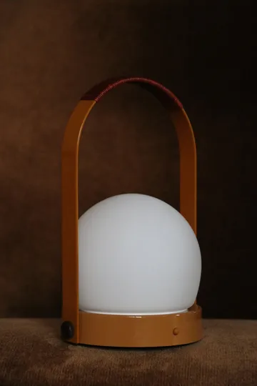 Lámpara de mesa portátil Carrie - Golden brown - Audo Copenhagen