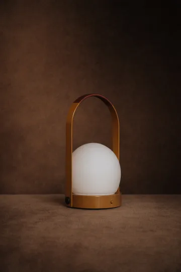 Lámpara de mesa portátil Carrie - Golden brown - Audo Copenhagen