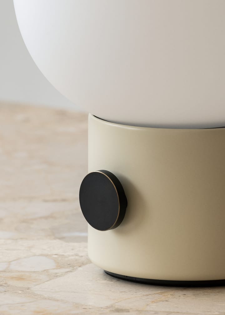 Lámpara de mesa portatil JWDA, Alabaster white Audo Copenhagen