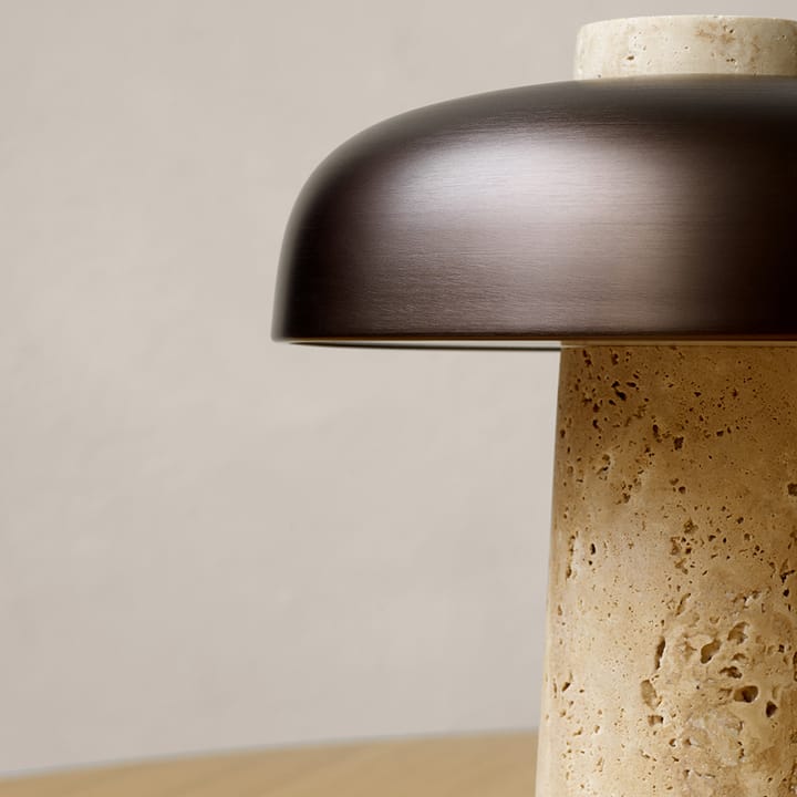 Lámpara de mesa Reverse 30 cm, Travertino-latón bronceado Audo Copenhagen