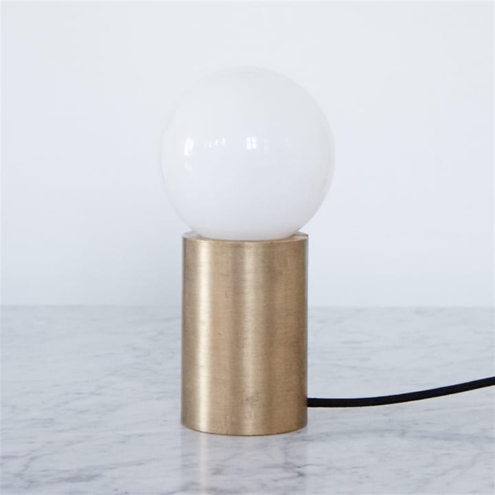 Lámpara de mesa Socket, latón cepillado Audo Copenhagen