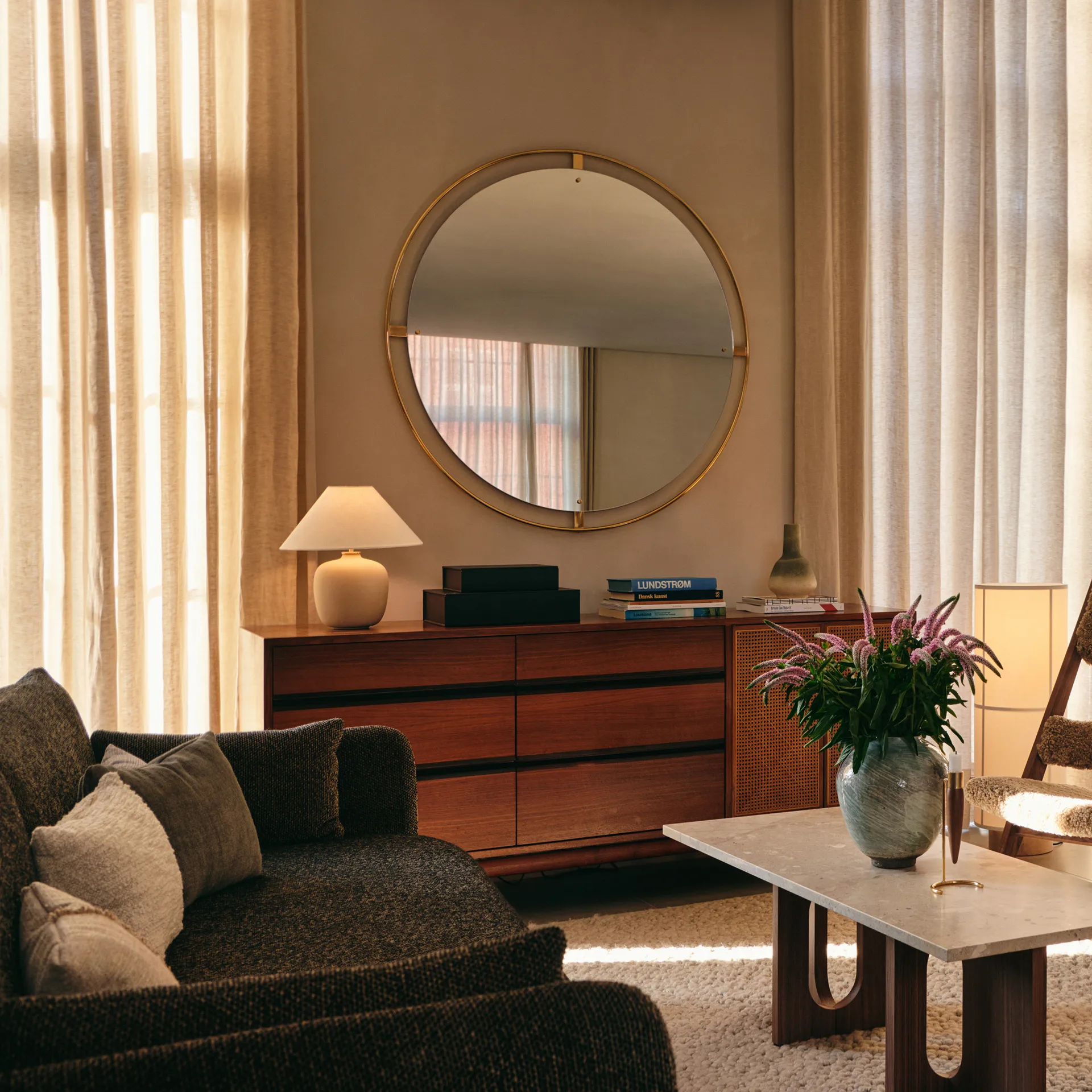 Lámpara de mesa Torso 37 cm, Off white Audo Copenhagen