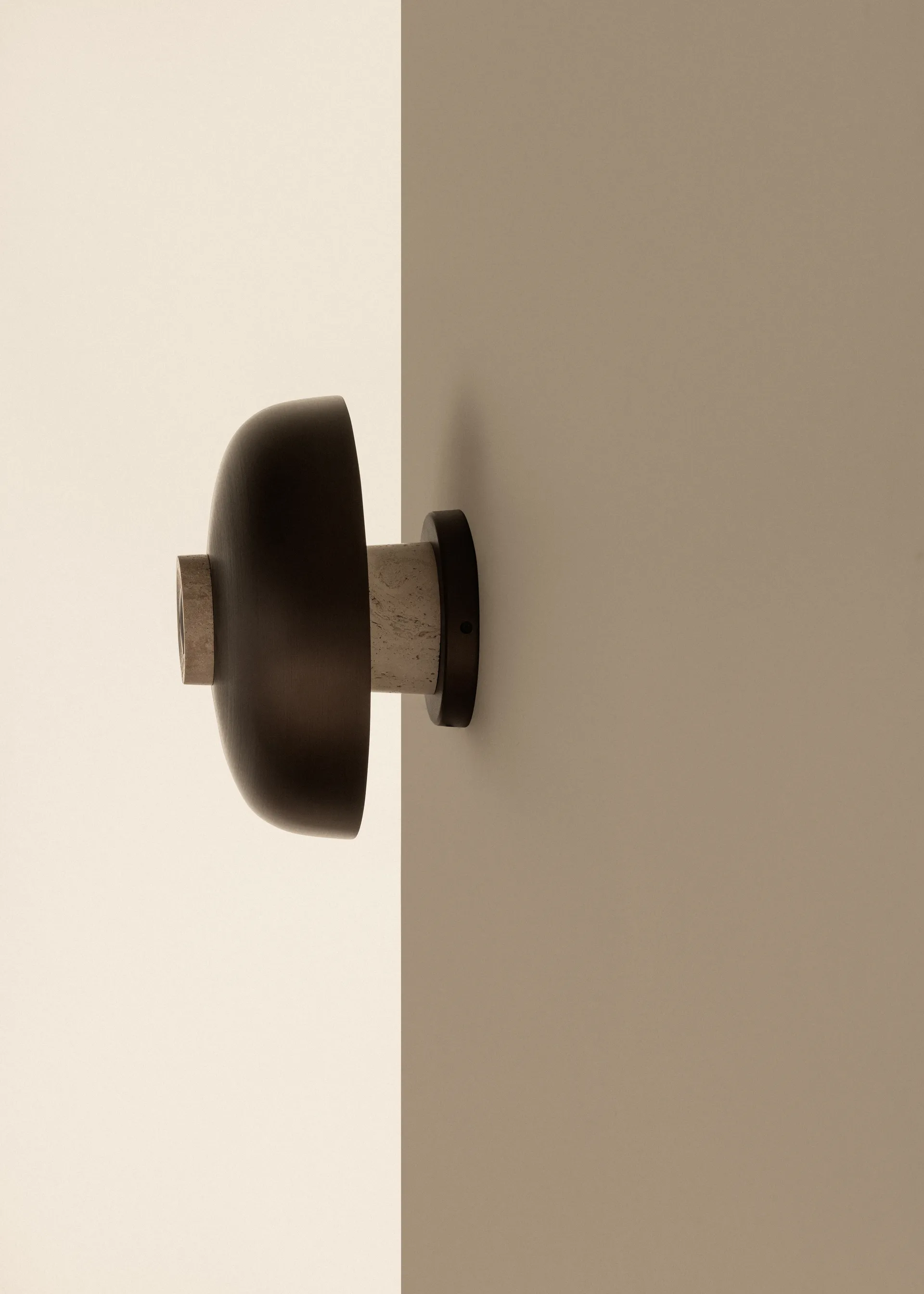 Lámpara de pared instalación fija Reverse, Bronzed aluminium Audo Copenhagen