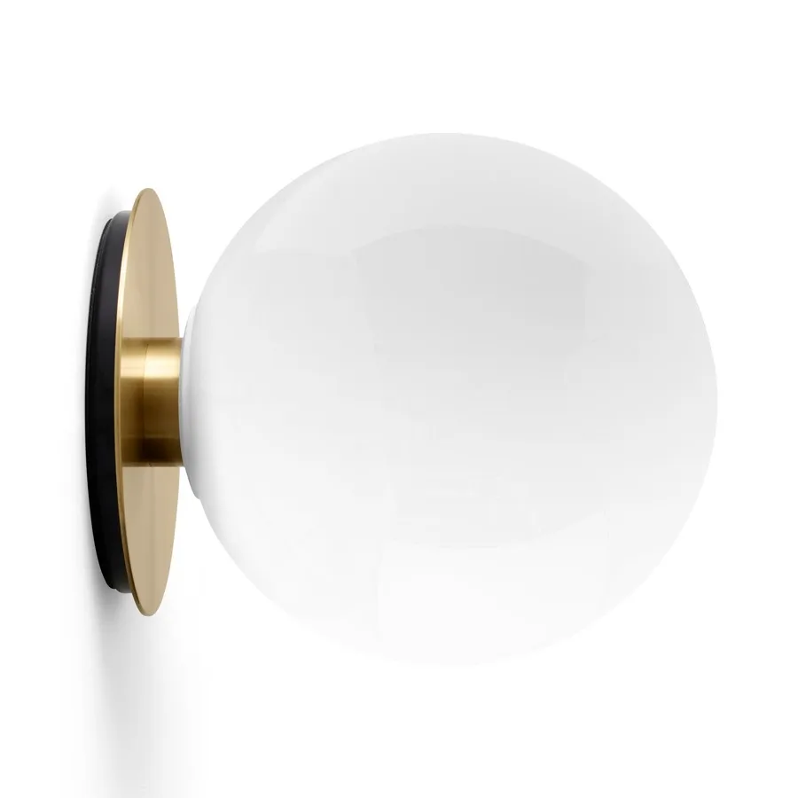 Lámpara de pared o mesa TR latón, vidrio opal brillante Audo Copenhagen