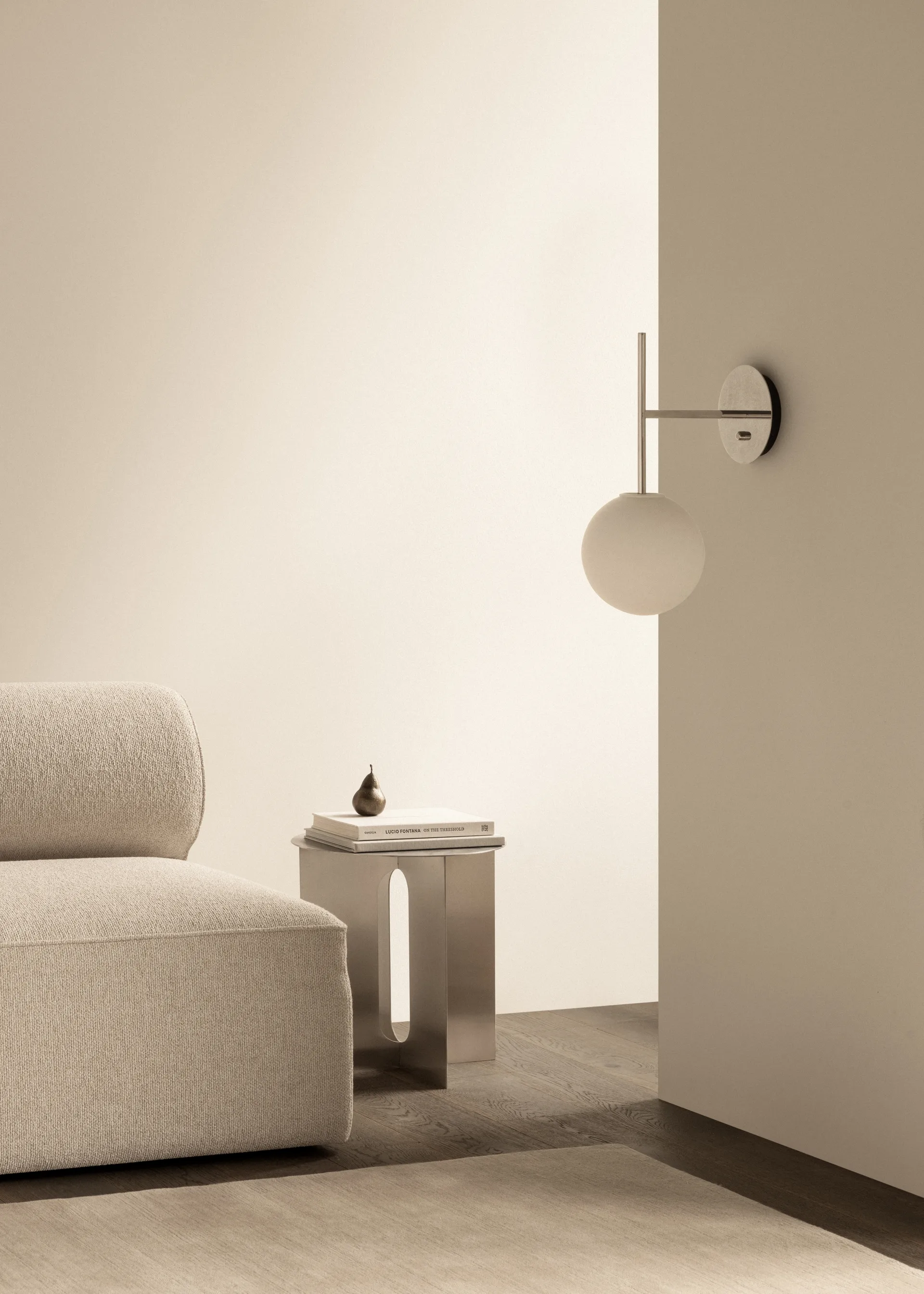 Lámpara de pared TR Bulb Suspended, Polished steel Audo Copenhagen