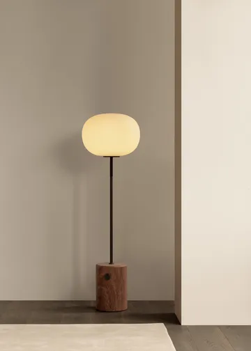 Lámpara de pie JWDA - Red travertine, 130 cm - Audo Copenhagen