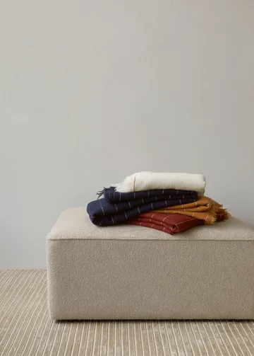 Manta Battus 130x185 cm - Indigo - Audo Copenhagen