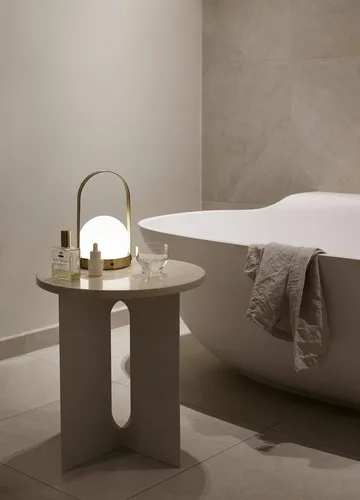 Mesa auxiliar Androgyne - Nero Marquina mármol-negro acero, Ø42 cm - Audo Copenhagen