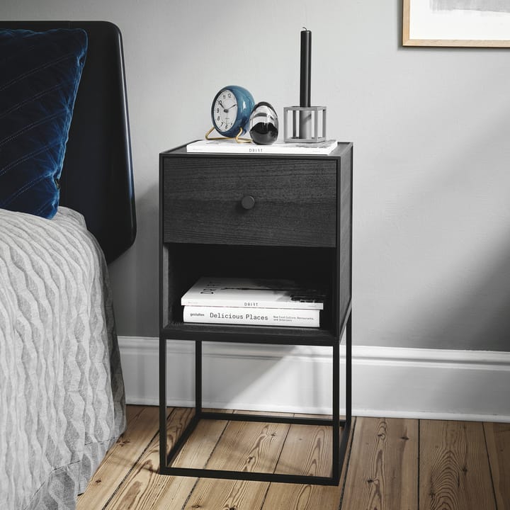 Mesa auxiliar Frame 35, fresno teñido de negro Audo Copenhagen