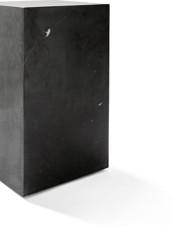 Mesa auxiliar Plinth tall 30x30x51 cm - Black, pino - Audo Copenhagen