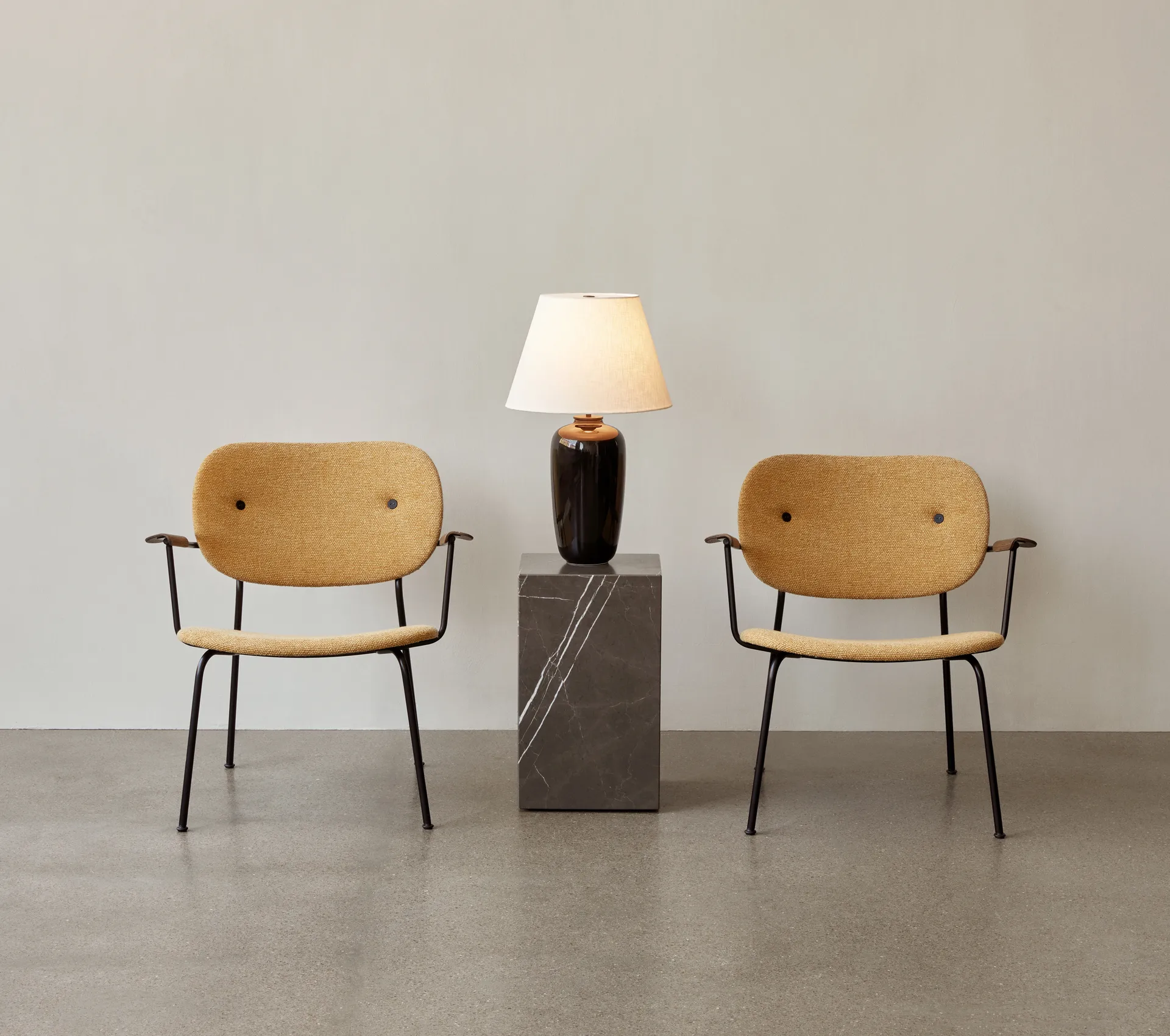 Mesa auxiliar Plinth tall 30x30x51 cm, Black, pino Audo Copenhagen