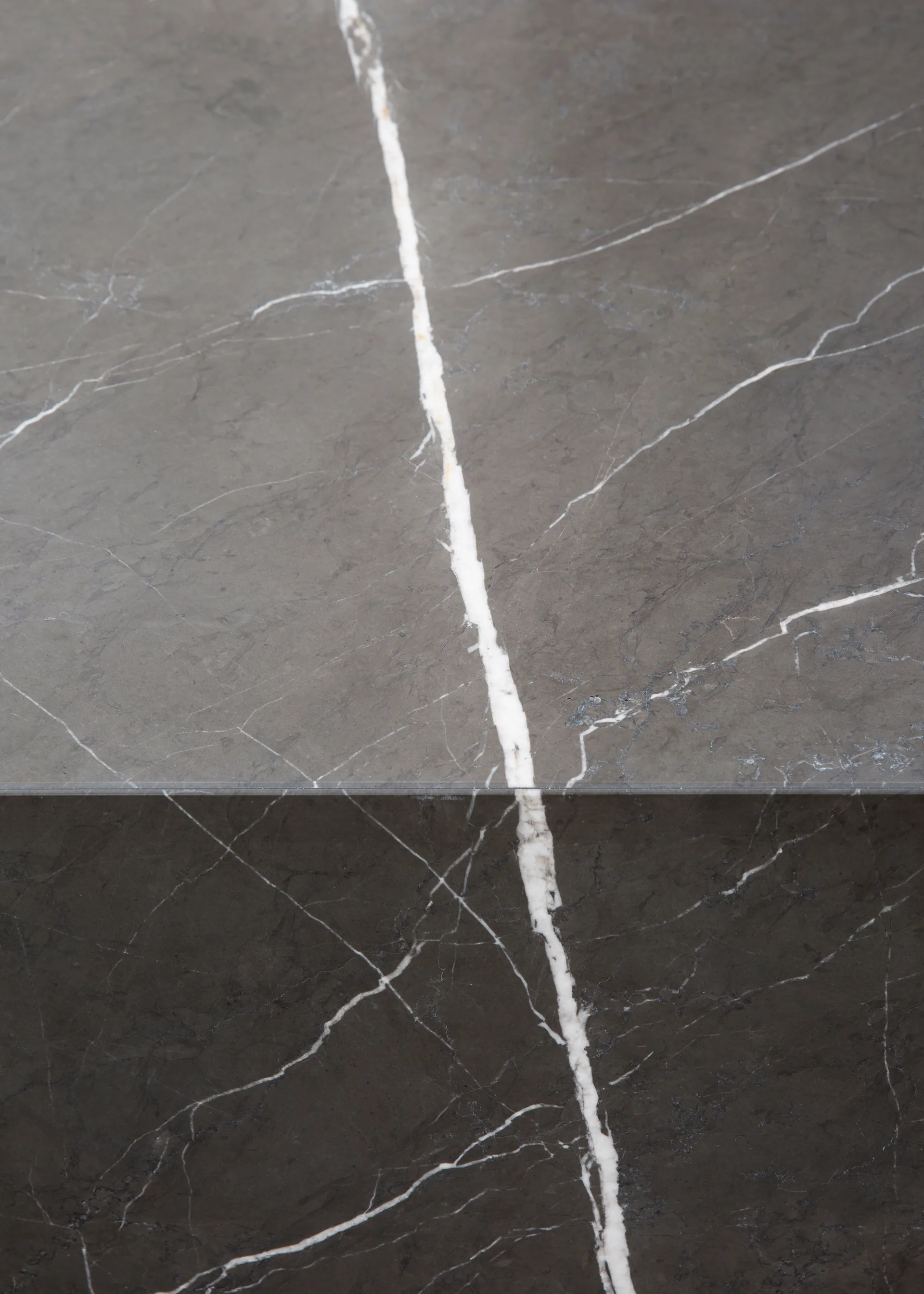 Mesa auxiliar Plinth tall 30x30x51 cm, Brown, pino Audo Copenhagen