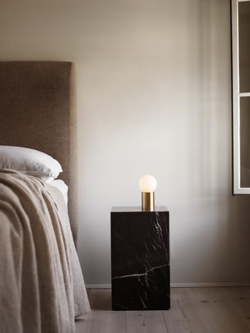 Mesa auxiliar Plinth tall 30x30x51 cm - Brown, pino - Audo Copenhagen