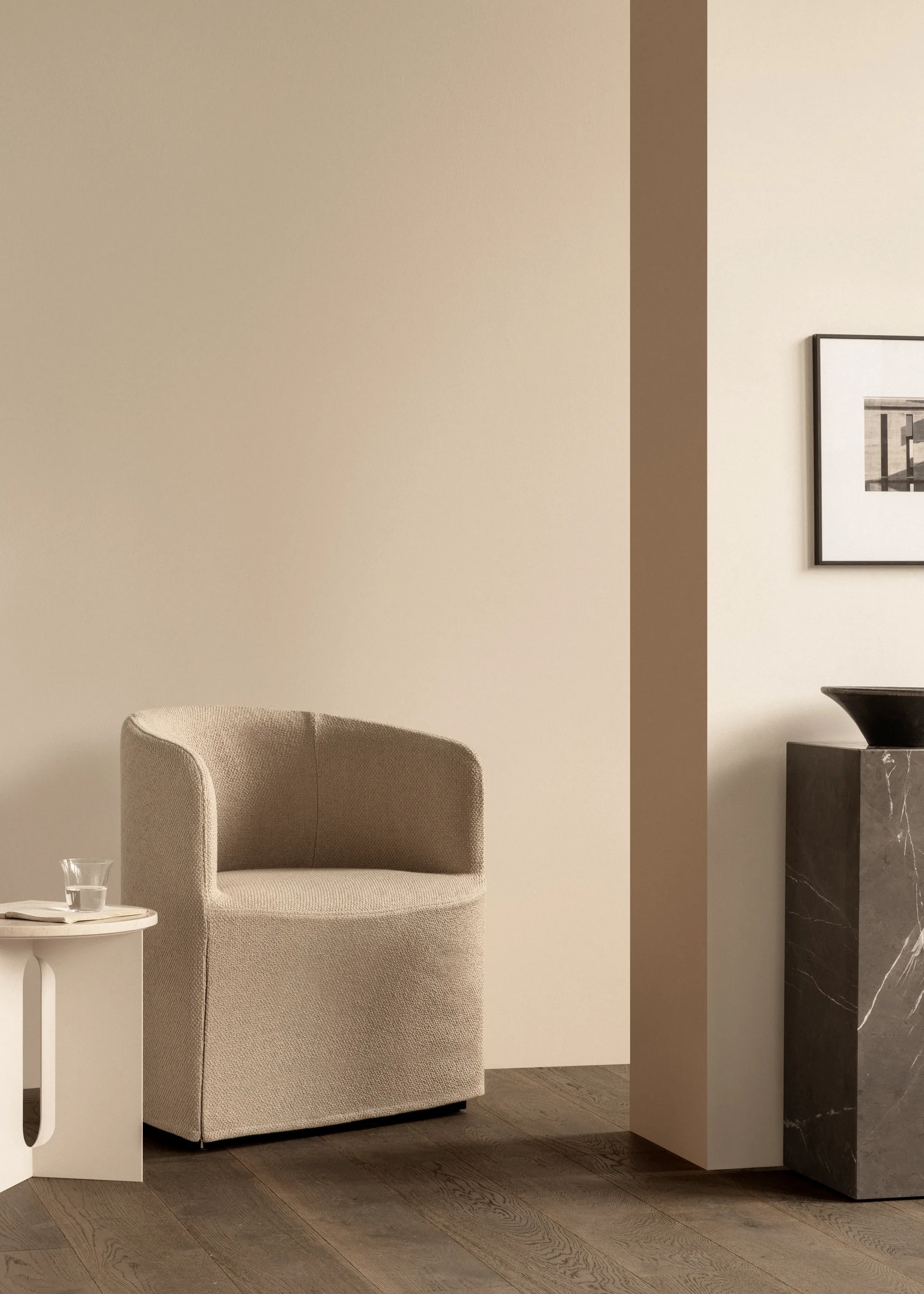 Mesa auxiliar Plinth tall 30x30x51 cm, Grey galaxy Audo Copenhagen