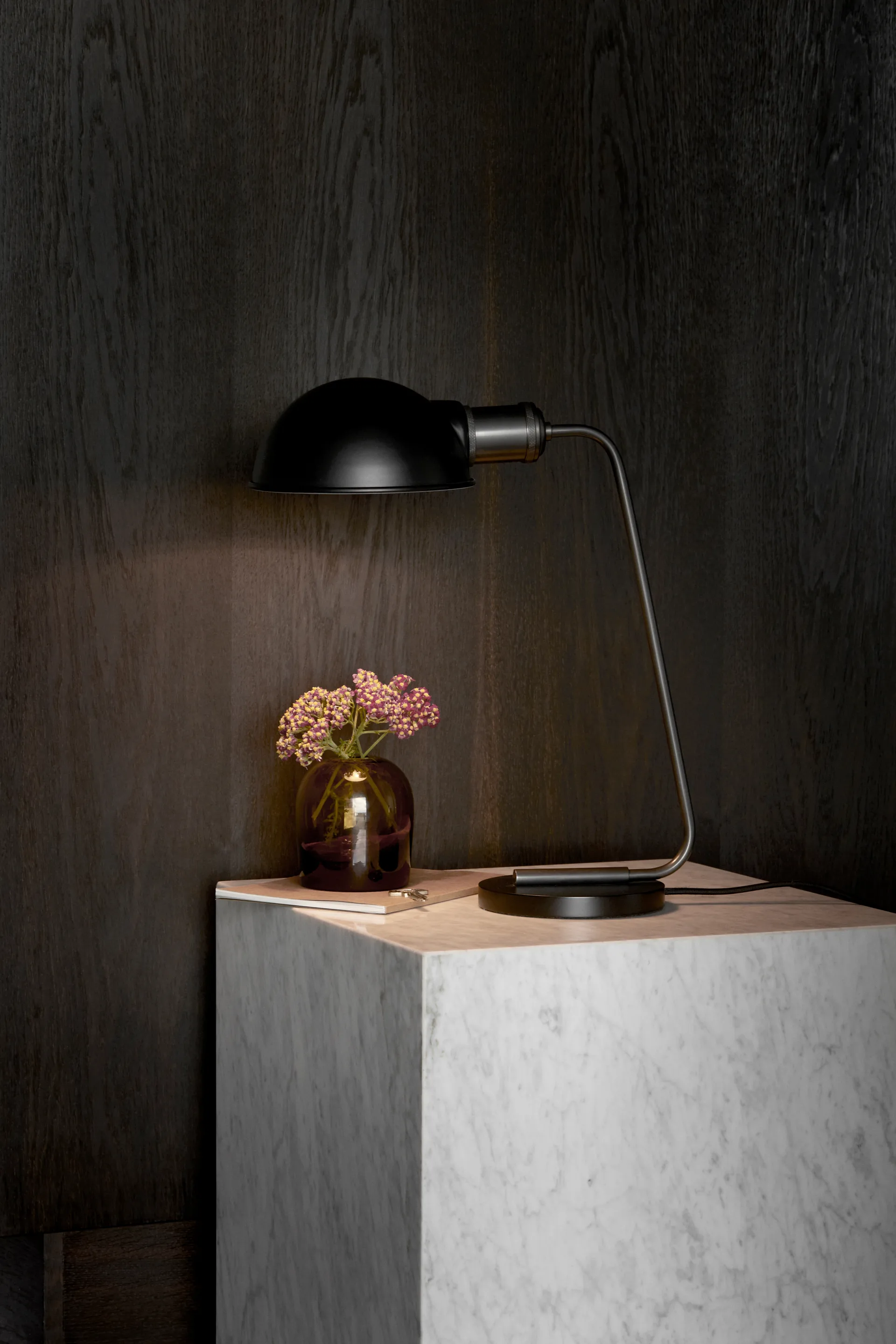 Mesa auxiliar Plinth tall 30x30x51 cm, White Audo Copenhagen