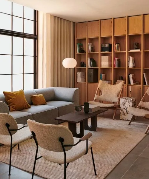 Mesa lounge Androgyne, Oak dark stained Audo Copenhagen