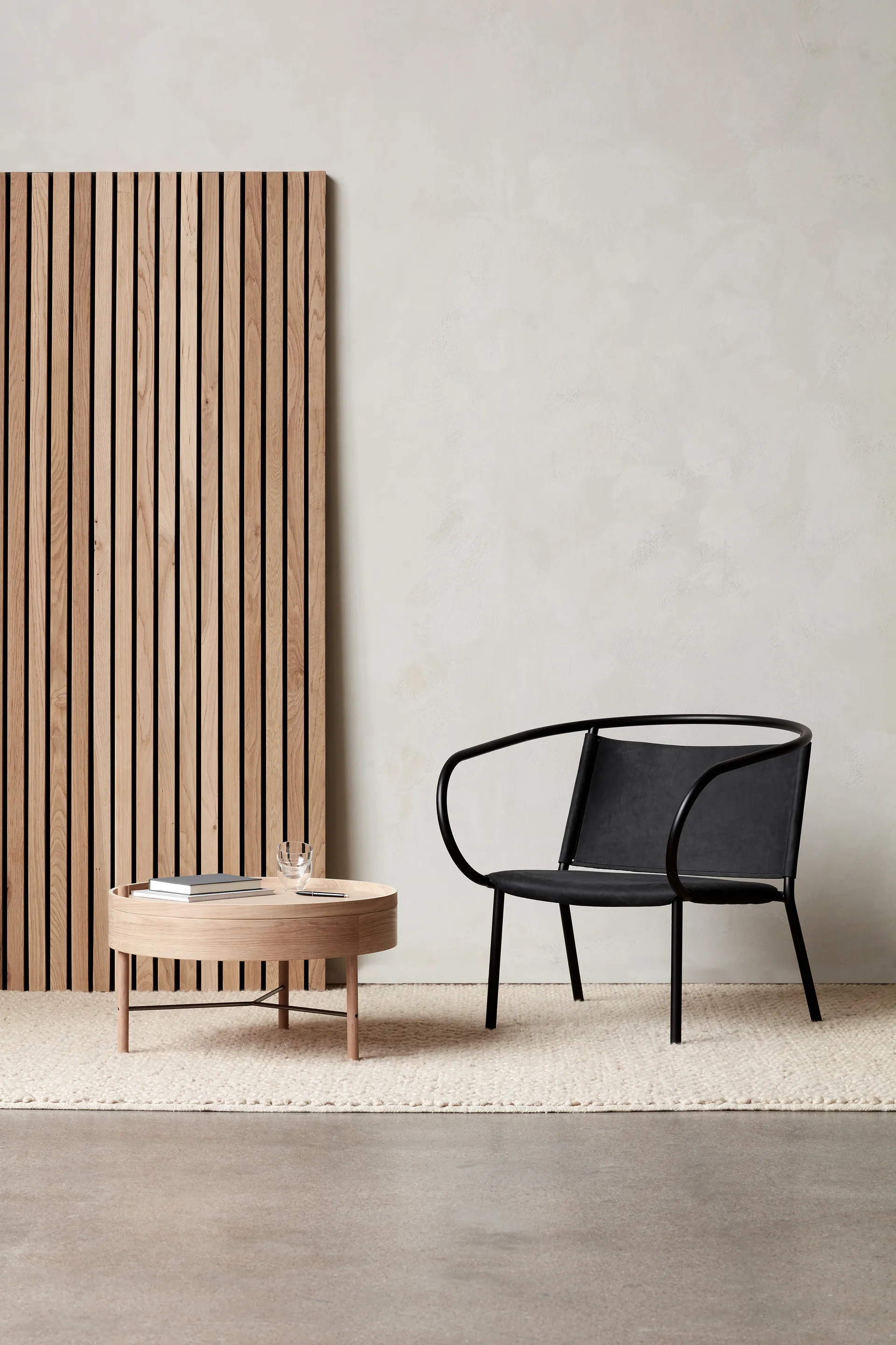 Mesa Turning, roble natural-cromo Audo Copenhagen