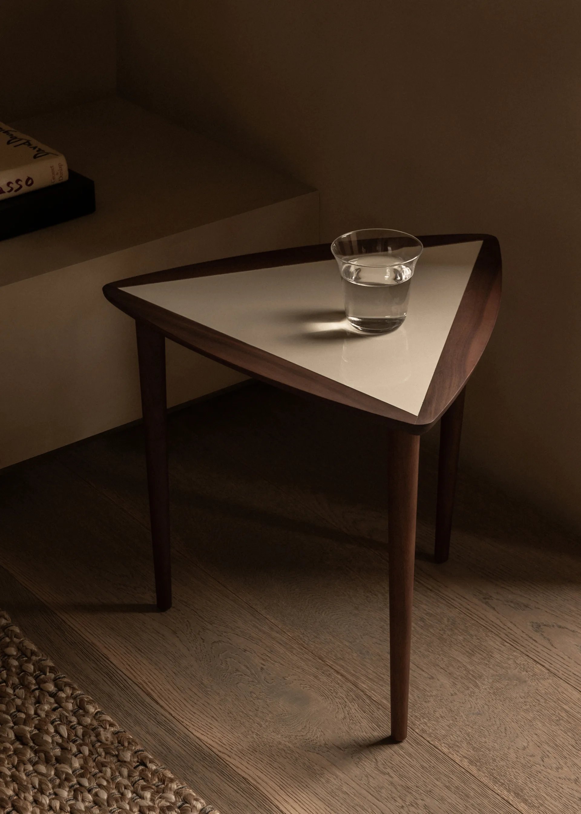 Mesita Umanoff nesting side table, Walnut-fog Audo Copenhagen