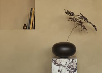 Pedestal Plinth Pedestal - Calacatta Viola - Audo Copenhagen
