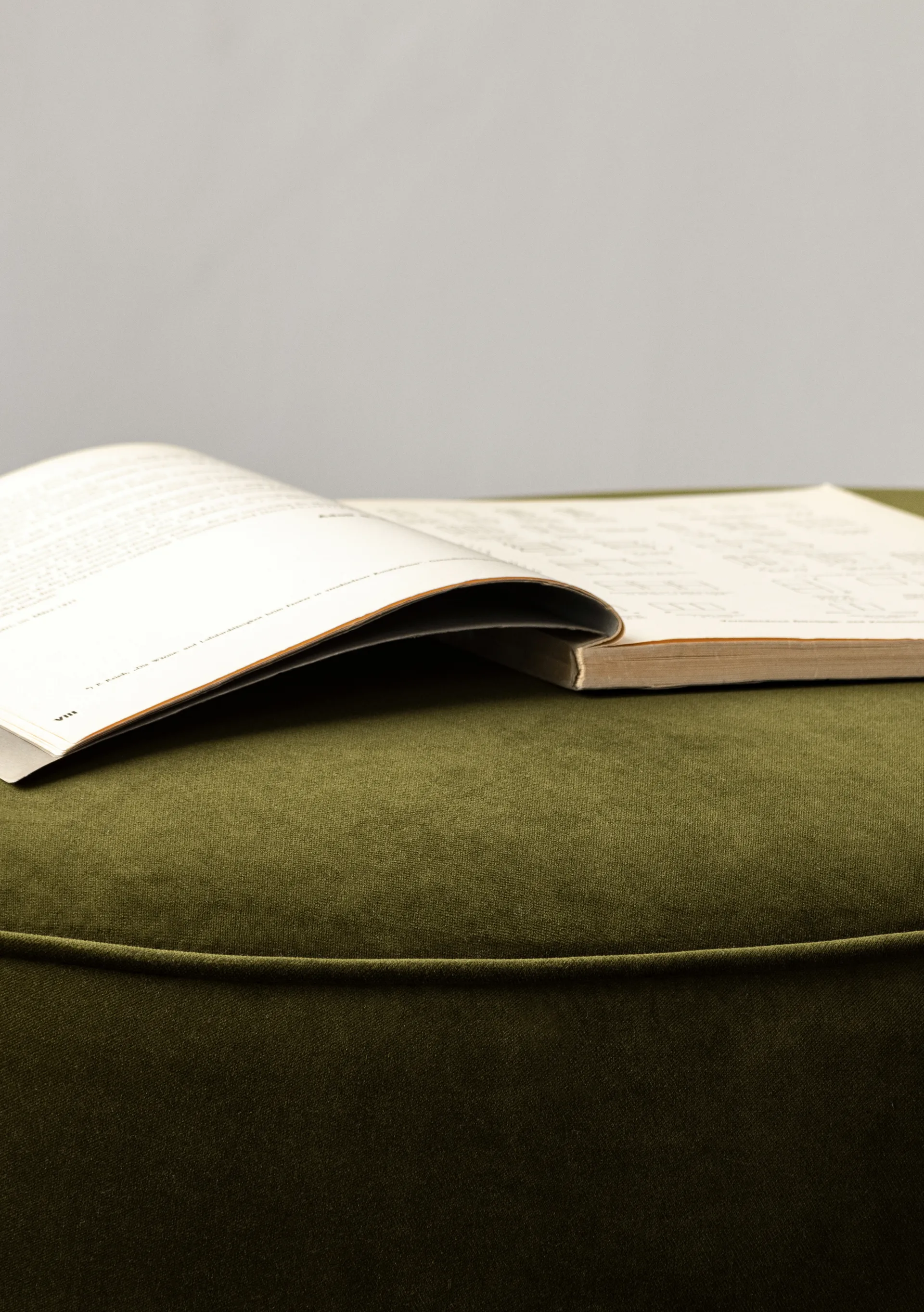 Puff Cairn ovalado, Champion 035 Audo Copenhagen