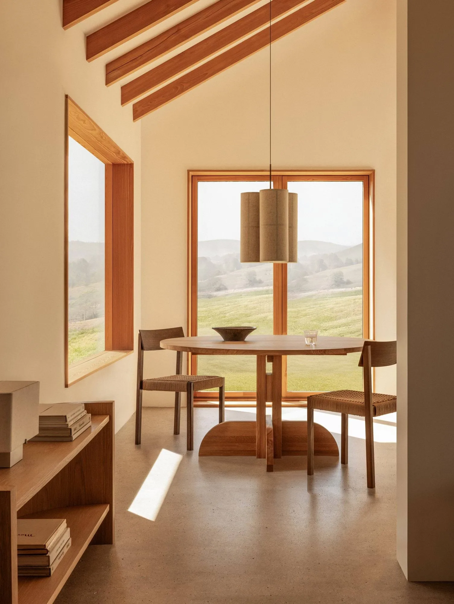 Puffin mesa de comedor de roble macizo natural, Roble natural, Ø140 cm Audo Copenhagen