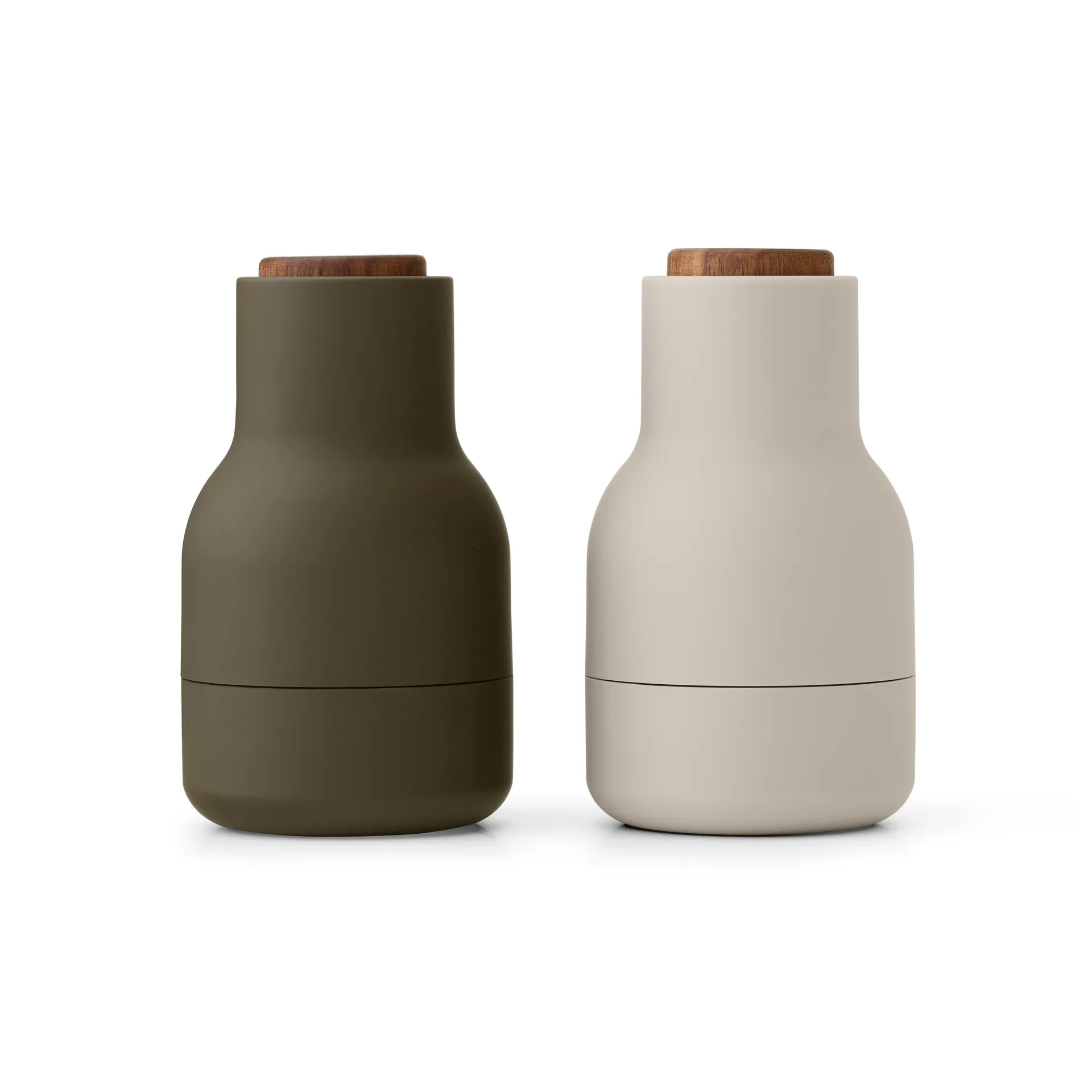Set de 2 molinillos de especias Bottle Grinder Small, Hunting green-beige-nogal Audo Copenhagen