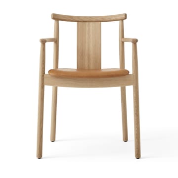 Silla con reposbrazos y cojín de silla Merkur - Oak- Dakar 0250 cognac - Audo Copenhagen