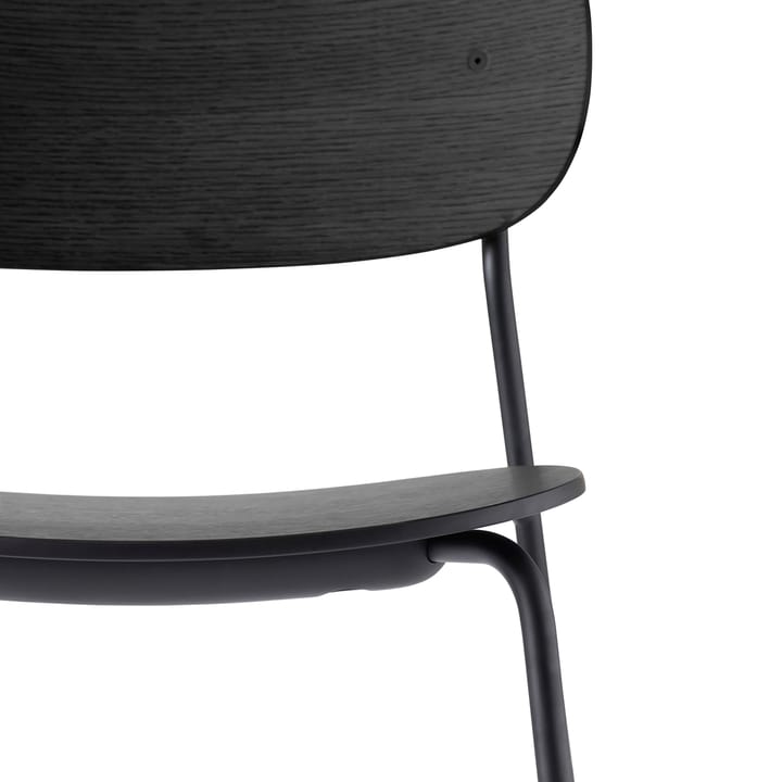 Silla de comedor con patas negras Co , roble negro Audo Copenhagen