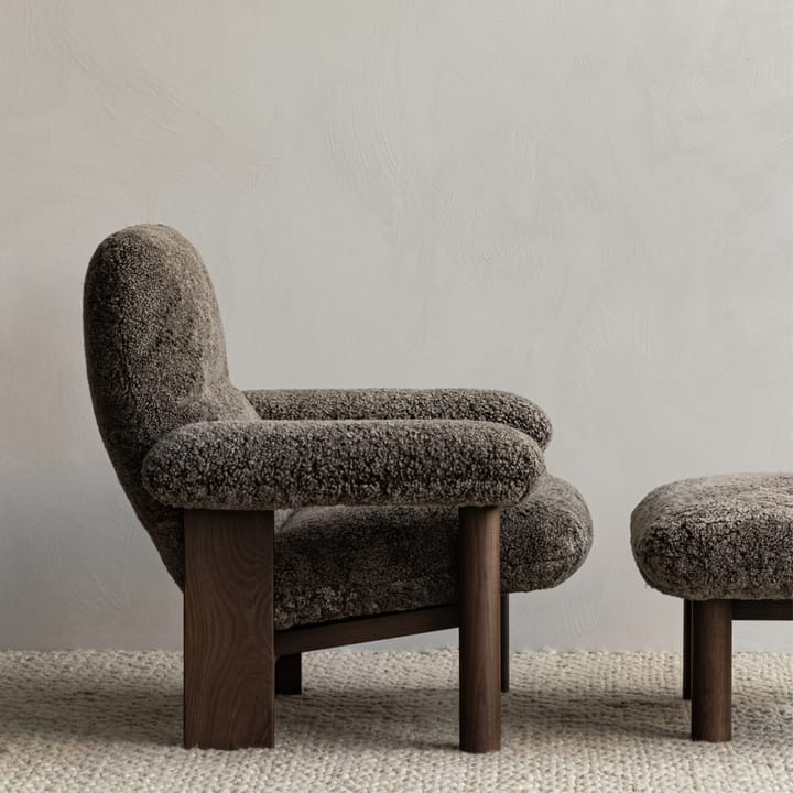 Sillón Brasilia, Dark oak-Root sheepskin Audo Copenhagen
