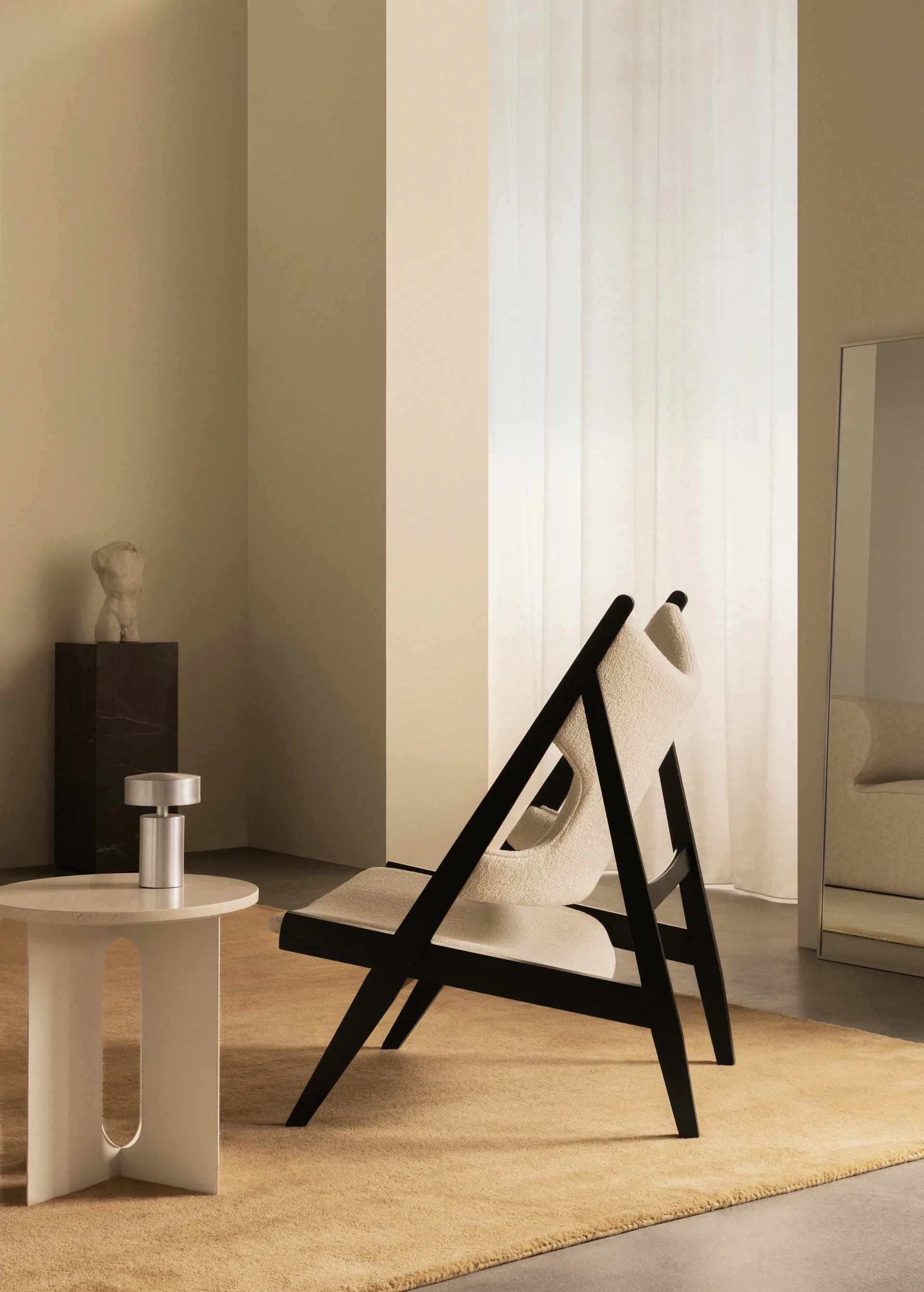 Sillón Knitting, Barnum Bouclé 24-roble negro Audo Copenhagen