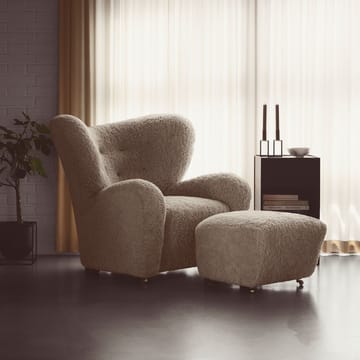 Sillón The Tired Man - Piel de oveja moonlight, patas roble natural - Audo Copenhagen