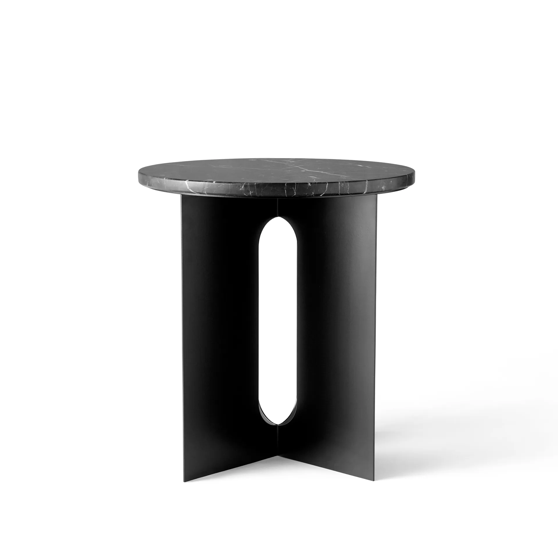 Tablero Androgyne para mesa auxiliar, Negro, Ø42 cm Audo Copenhagen