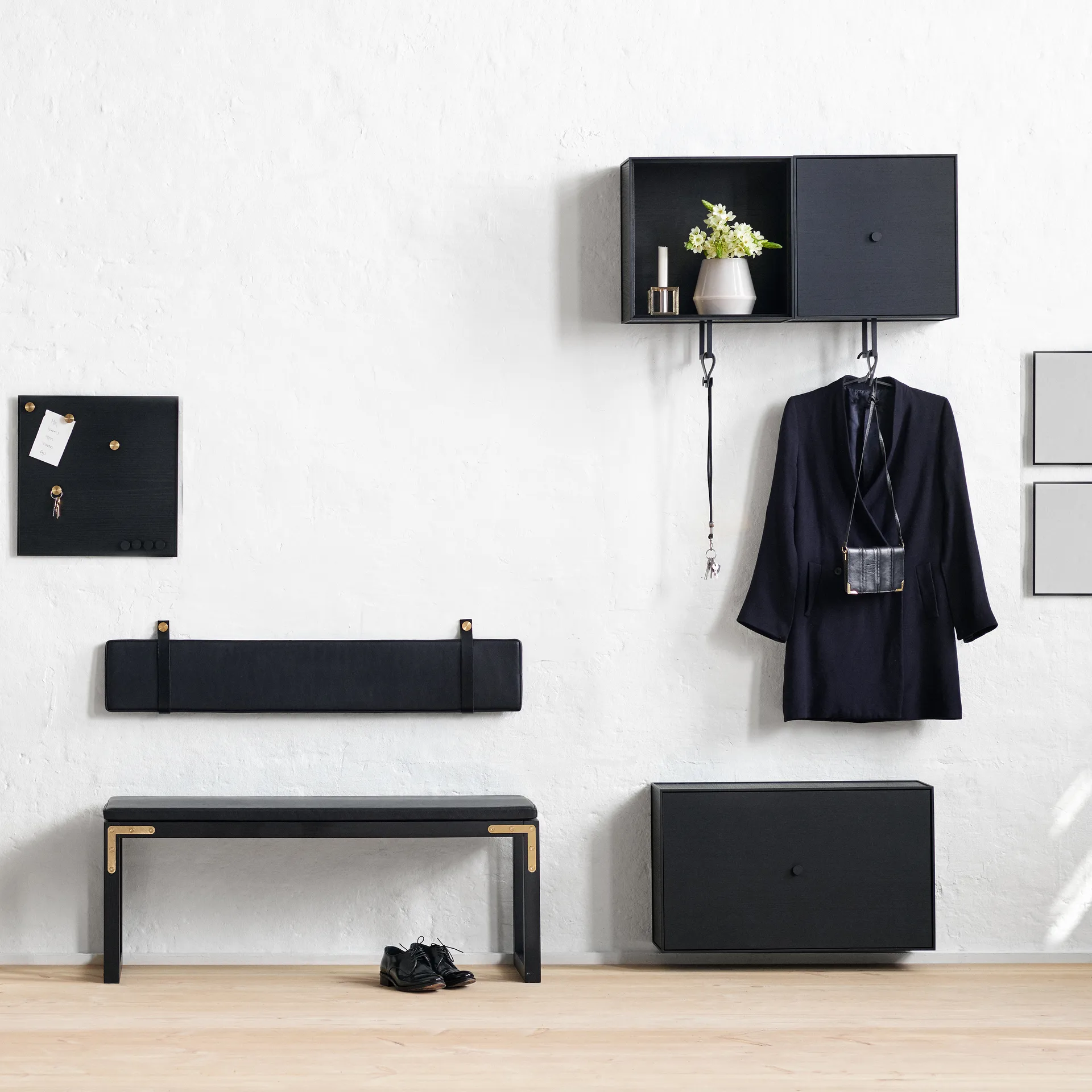 View Espejo View 30x30 cm, negro Audo Copenhagen