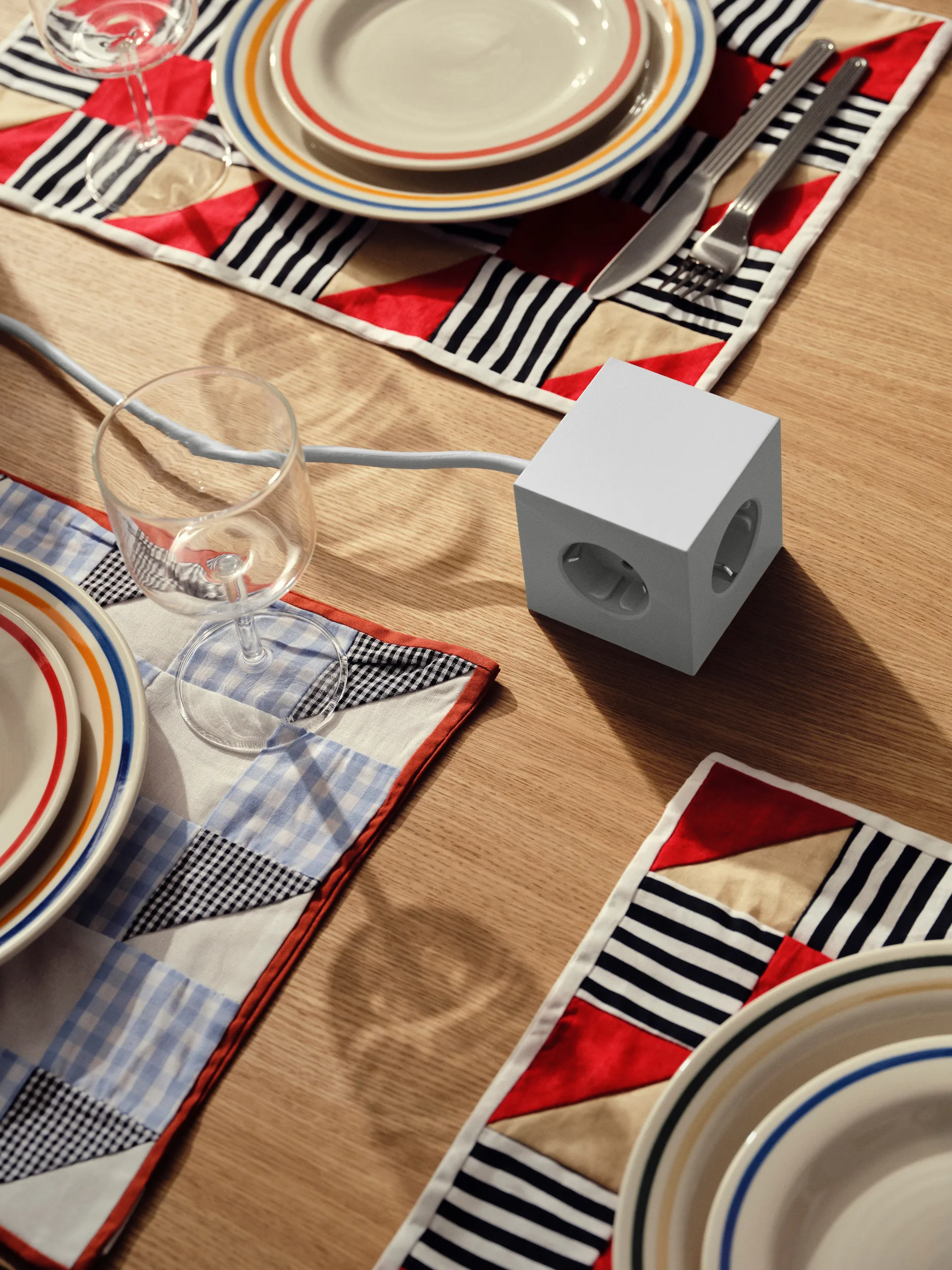 Regleta eléctrica Square 1, toma de corriente y USB-C 30W 3 m, Gotland Gris Avolt