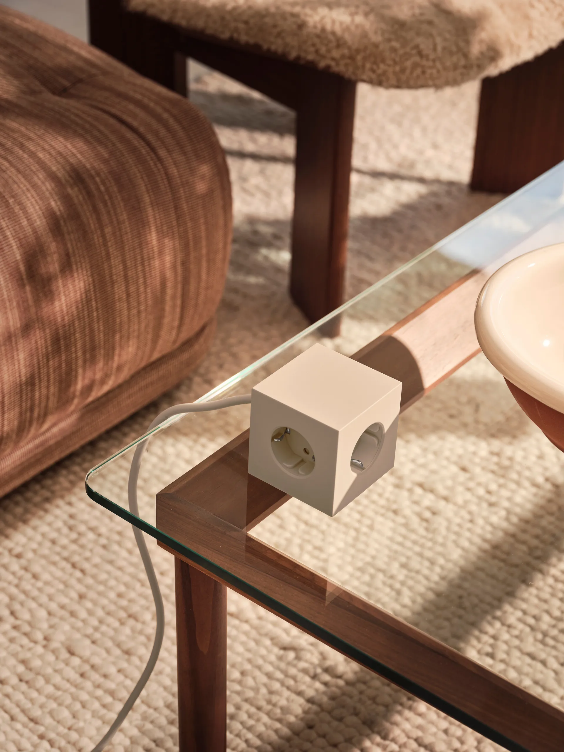 Regleta eléctrica Square 1, toma de corriente y USB-C 30W 3 m, Nomad Sand Avolt